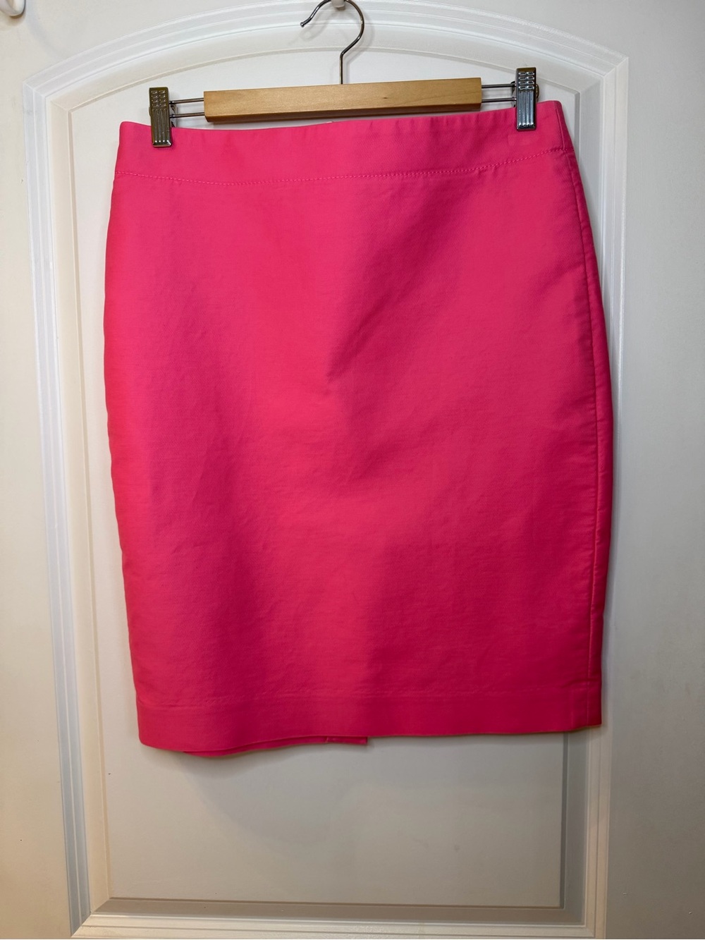 Vintage (Summer 2014) J. Crew Bright Pink Pencil Skirt, Size 8, never worn